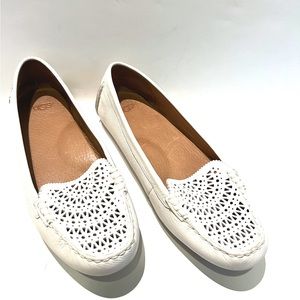 UGG Leather Loafer size 9